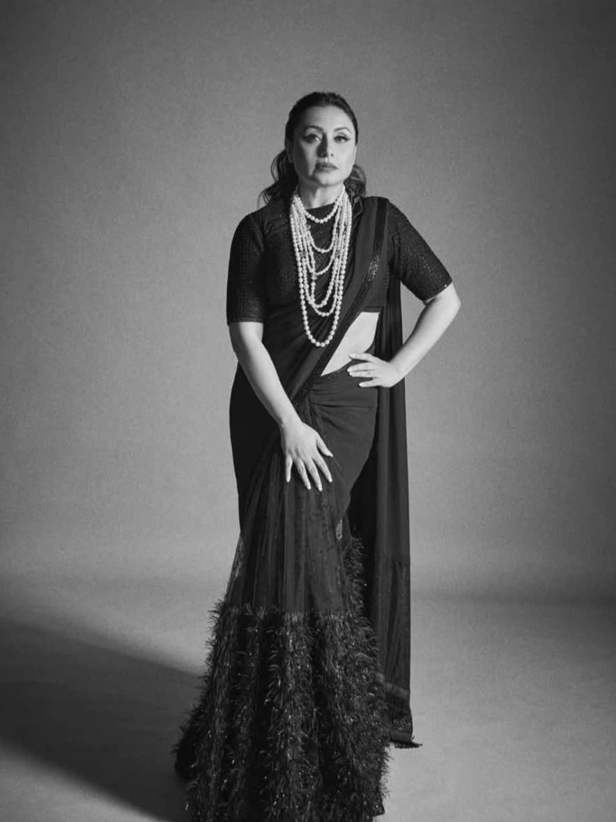 राणी मुखर्जीचा रेट्रो लूक! - Marathi News | राणी मुखर्जीचा रेट्रो लूक! | Latest Photos at Lokmat.com