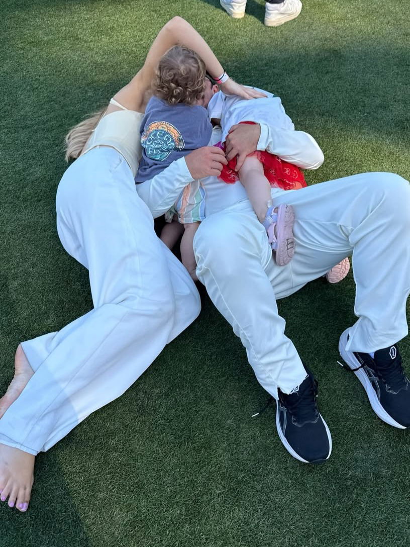 लग्नाआधीच ‘गुडन्यूज’! या ६ क्रिकेटर्सच्या प्रेमाची गोष्टच न्यारी - Marathi News | लग्नाआधीच ‘गुडन्यूज’! या ६ क्रिकेटर्सच्या प्रेमाची गोष्टच न्यारी | Latest Photos at Lokmat.com