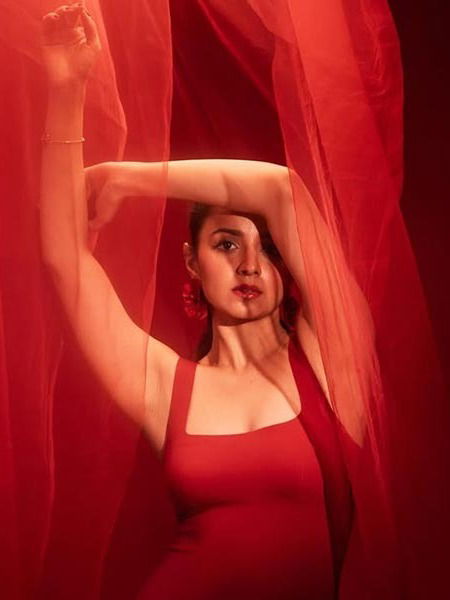 टीव्ही ते बॉलिवूड, अभिनेत्रीचा फिल्मी प्रवास - Marathi News | टीव्ही ते बॉलिवूड, अभिनेत्रीचा फिल्मी प्रवास | Latest Photos at Lokmat.com