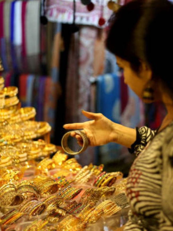 धनत्रयोदशी स्पेशल : सोने खरेदीचे ५ स्मार्ट मार्ग! - Marathi News | धनत्रयोदशी स्पेशल : सोने खरेदीचे ५ स्मार्ट मार्ग! | Latest Photos at Lokmat.com