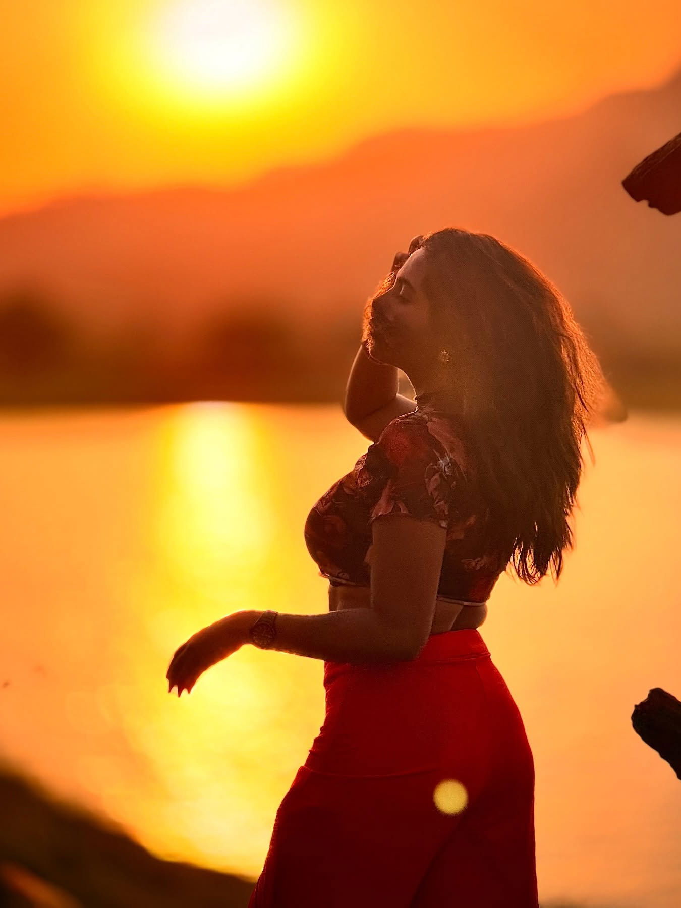 चाहते अभिनेत्रीला म्हणतात 'मिसेस मुख्यमंत्री' - Marathi News | चाहते अभिनेत्रीला म्हणतात 'मिसेस मुख्यमंत्री' | Latest Photos at Lokmat.com