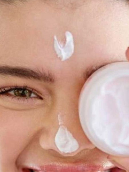 फक्त ५ टिप्स- चेहऱ्यावरचा ग्लो कमी होणारच नाही... - Marathi News | फक्त ५ टिप्स- चेहऱ्यावरचा ग्लो कमी होणारच नाही... | Latest Photos at Lokmat.com