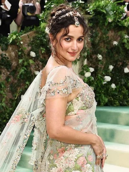 दीपिका ते आलिया, बॉलिवूड क्वीन्सचं शिक्षण किती? - Marathi News | दीपिका ते आलिया, बॉलिवूड क्वीन्सचं शिक्षण किती? | Latest Photos at Lokmat.com दीपिका ते आलिया, बॉलिवूड क्वीन्सचं शिक्षण किती? - Marathi News | दीपिका ते आलिया, बॉलिवूड क्वीन्सचं शिक्षण किती? | Latest Photos at Lokmat.com