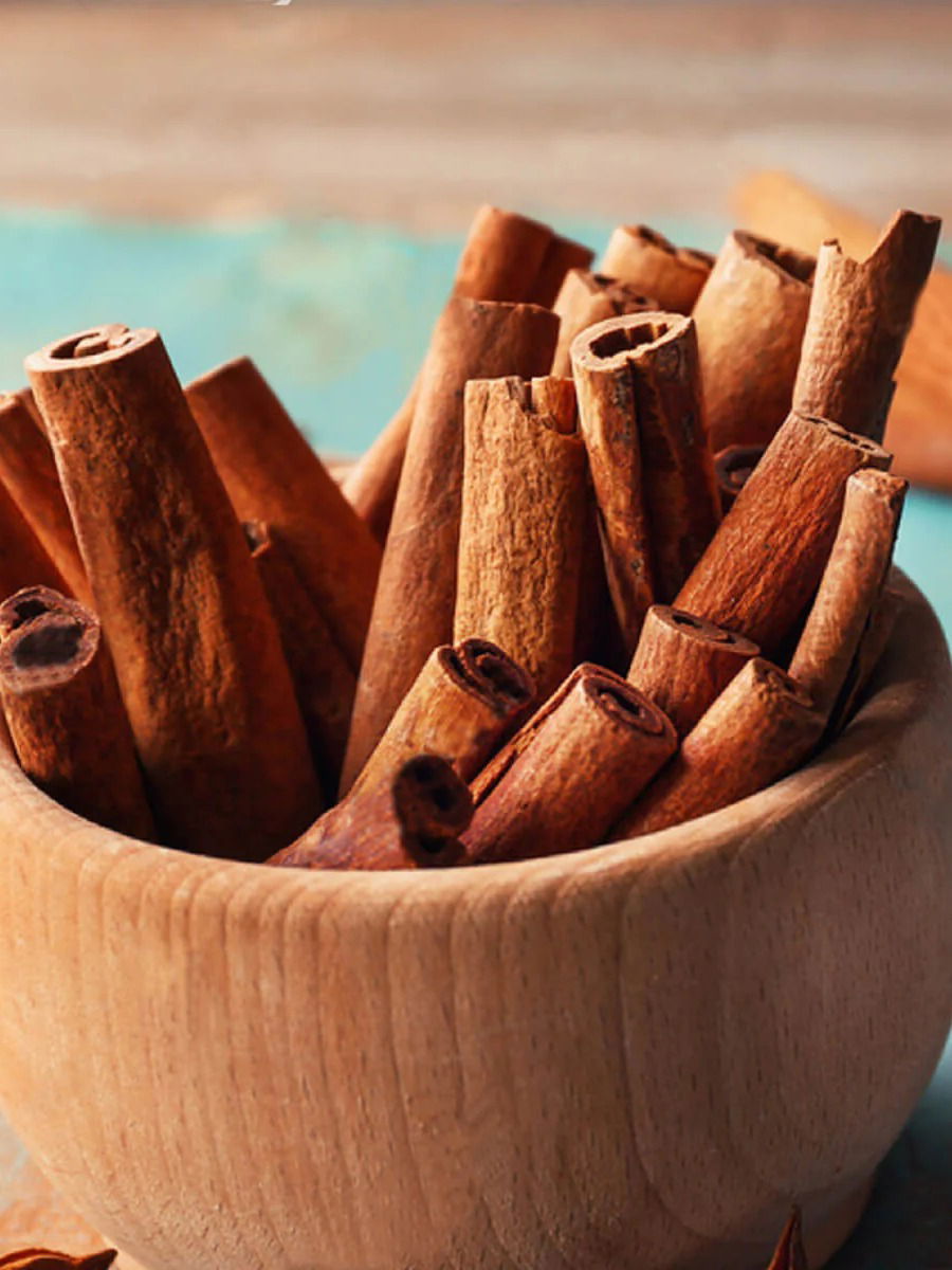 स्वाद वाढवणाऱ्या दालचिनीचे एक नाही तरी आहेत १० फायदे - Marathi News | स्वाद वाढवणाऱ्या दालचिनीचे एक नाही तरी आहेत १० फायदे | Latest Photos at Lokmat.com