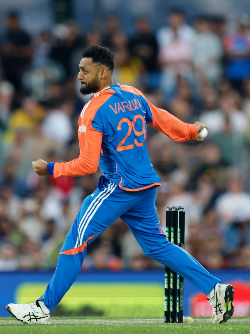 T20I त यंदाचं वर्ष गाजवणारे भारताचे ७ गोलंदाज