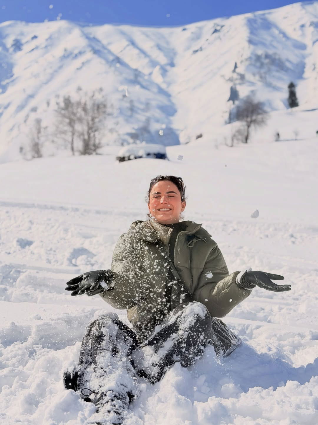 काय डोंगर, काय बर्फ - Marathi News | काय डोंगर, काय बर्फ | Latest Photos at Lokmat.com