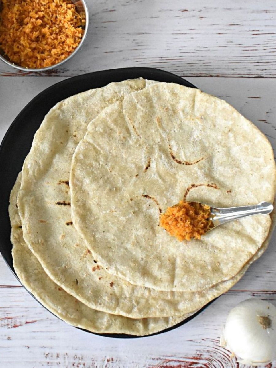 कोलेस्ट्रॉल कमी करायचंय? आहारात करा ज्वारीचा समावेश - Marathi News | कोलेस्ट्रॉल कमी करायचंय? आहारात करा ज्वारीचा समावेश | Latest Photos at Lokmat.com