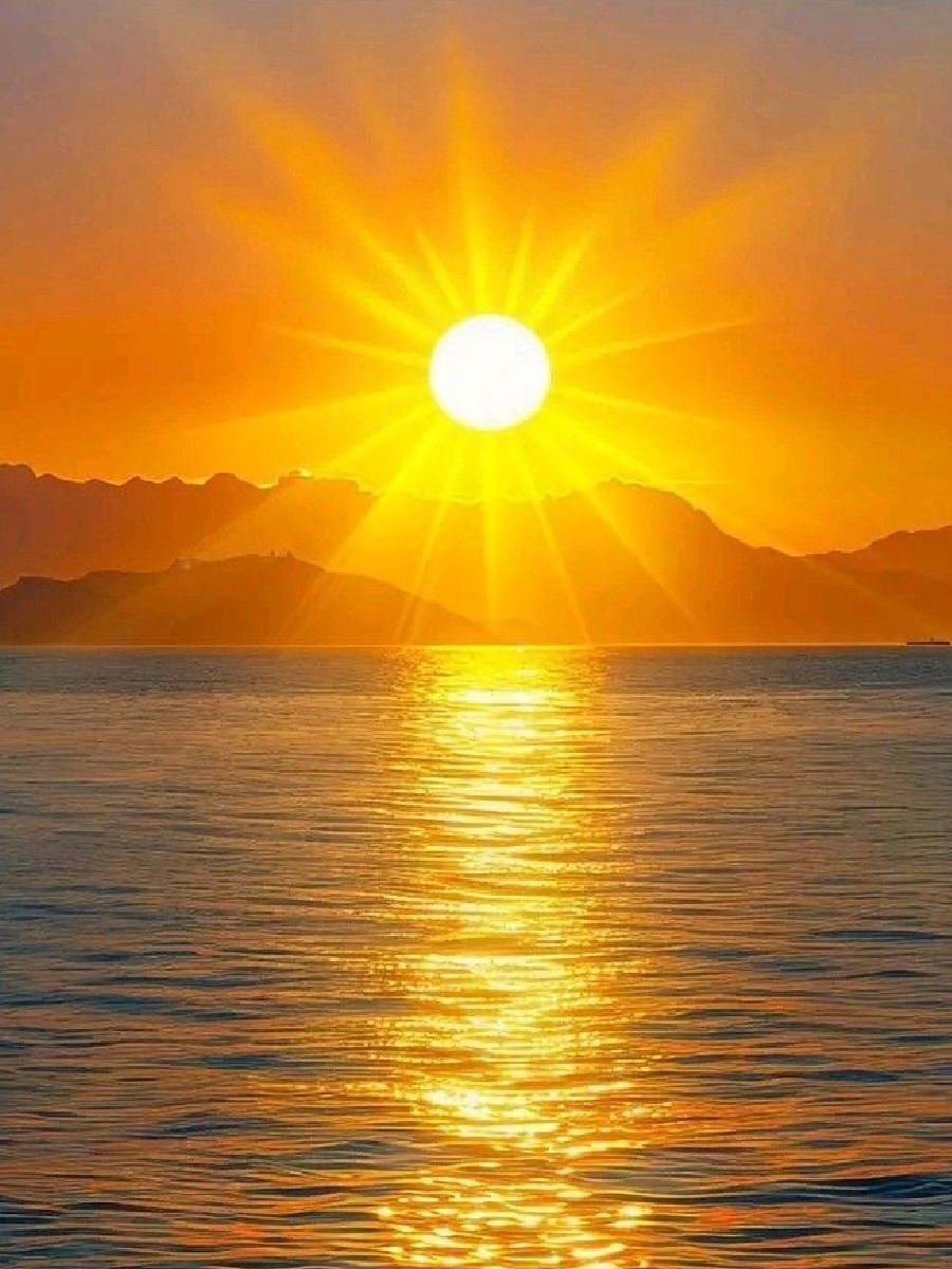 मध्यरात्री ही 'इथे' असताे सूर्य - Marathi News | मध्यरात्री ही 'इथे' असताे सूर्य | Latest Photos at Lokmat.com