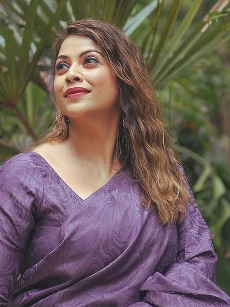 सुंदरा मनामध्ये भरली...! - Marathi News | सुंदरा मनामध्ये भरली...! | Latest Photos at Lokmat.com