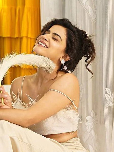 अदा जानलेवा अदा, कातिलाना अदा! - Marathi News | अदा जानलेवा अदा, कातिलाना अदा! | Latest Photos at Lokmat.com