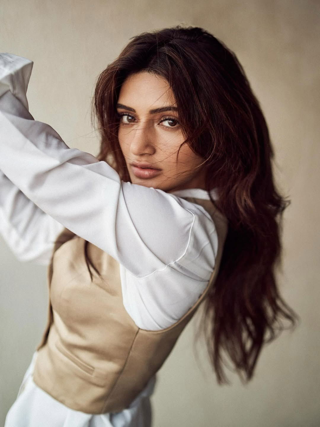 श्रीलीलावरची नजर हटेना श्रीलीलावरची नजर हटेना