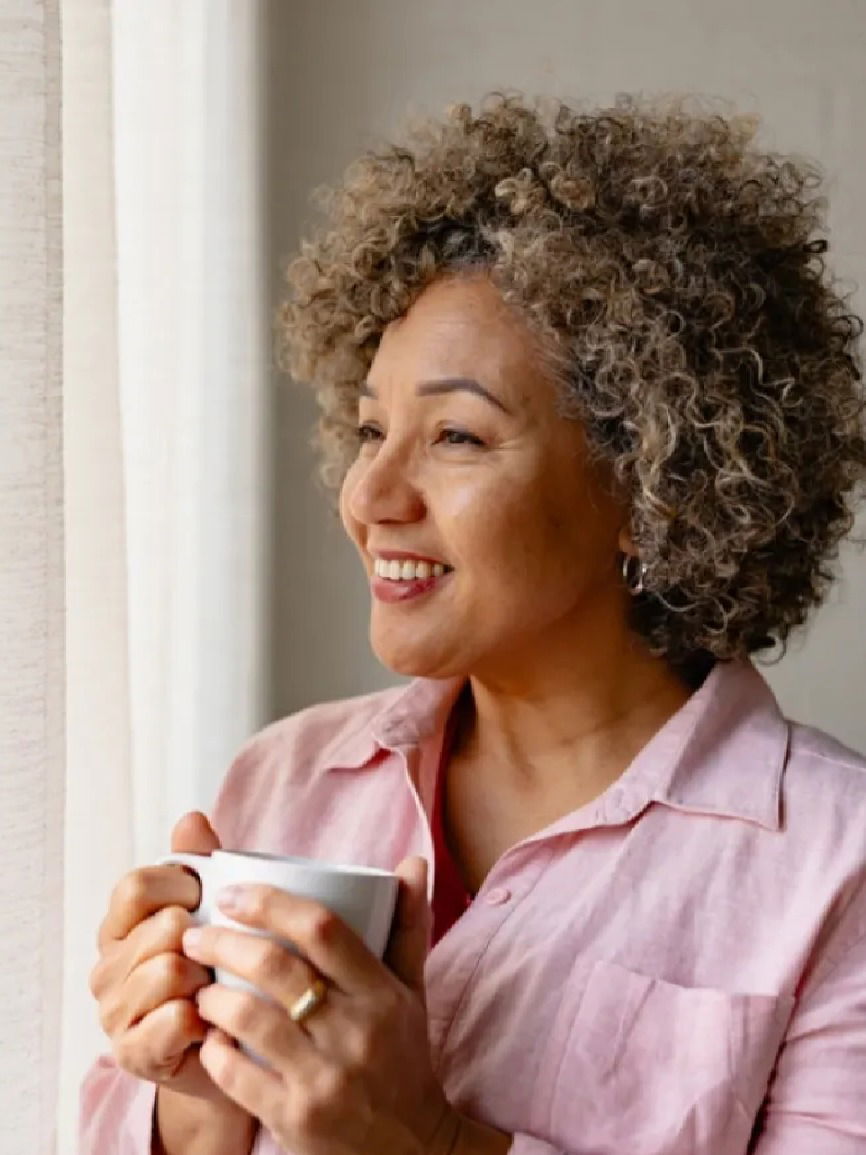 मोनोपॉझ आल्यानंतर करु नका कॉफीचं सेवन - Marathi News | मोनोपॉझ आल्यानंतर करु नका कॉफीचं सेवन | Latest Photos at Lokmat.com