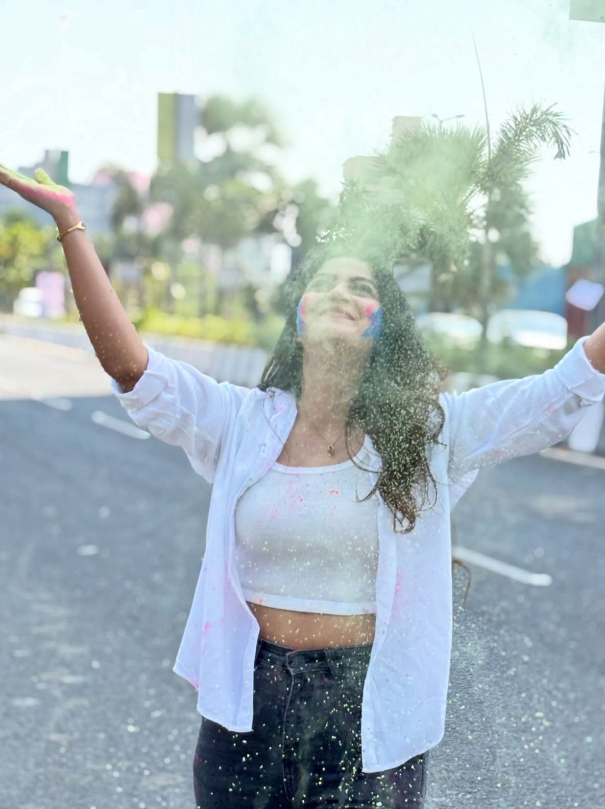 रंगपंचमीच्या रंगात न्हाऊन गेली मराठी अभिनेत्री - Marathi News | रंगपंचमीच्या रंगात न्हाऊन गेली मराठी अभिनेत्री | Latest Photos at Lokmat.com