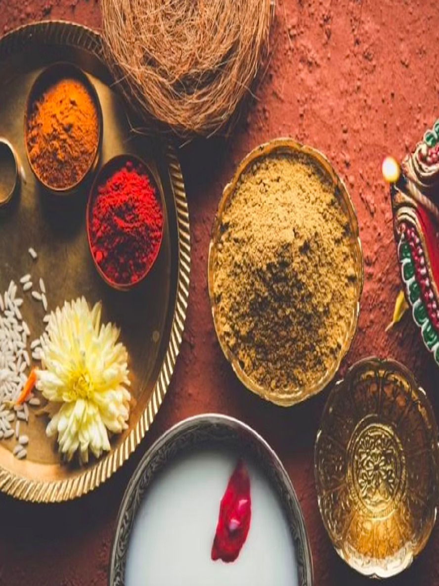 घरीच तयार करा दिवाळीसाठी खास उटणं, जाणून घ्या कृती - Marathi News | घरीच तयार करा दिवाळीसाठी खास उटणं, जाणून घ्या कृती | Latest Photos at Lokmat.com