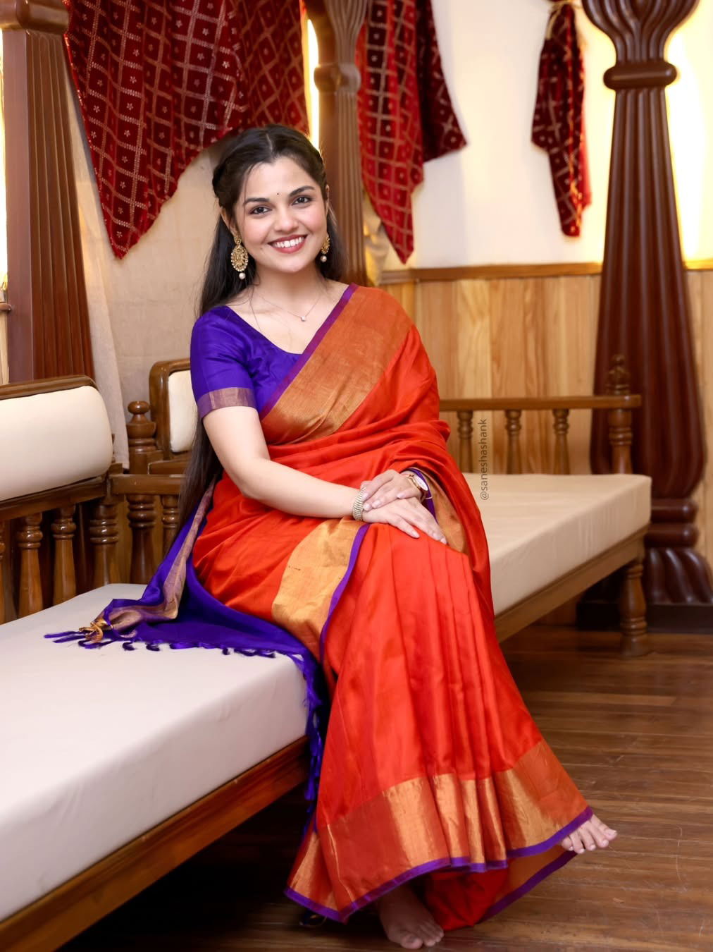 साध्या, सोज्वळ आर्या आंबेकरचा सुंदर लुक - Marathi News | साध्या, सोज्वळ आर्या आंबेकरचा सुंदर लुक | Latest Photos at Lokmat.com