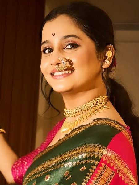 शर्वरी जोगची पहिली मालिका कोणती? - Marathi News | शर्वरी जोगची पहिली मालिका कोणती? | Latest Photos at Lokmat.com