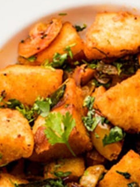 उरलेल्या इडलीपासून करा चटपटीत गुंटूर इडली - Marathi News | उरलेल्या इडलीपासून करा चटपटीत गुंटूर इडली | Latest Photos at Lokmat.com