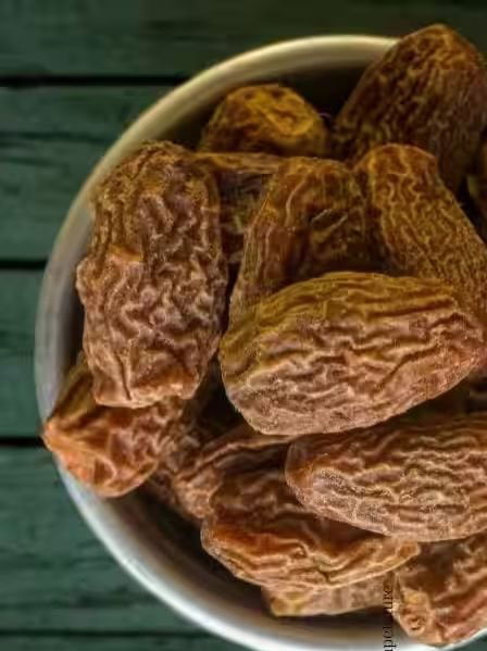 खारिक खाण्याचे ५ जबरदस्त फायदे...! जाणून लगेच खायला सुरुवात कराल...! - Marathi News | खारिक खाण्याचे ५ जबरदस्त फायदे...! जाणून लगेच खायला सुरुवात कराल...! | Latest Photos at Lokmat.com