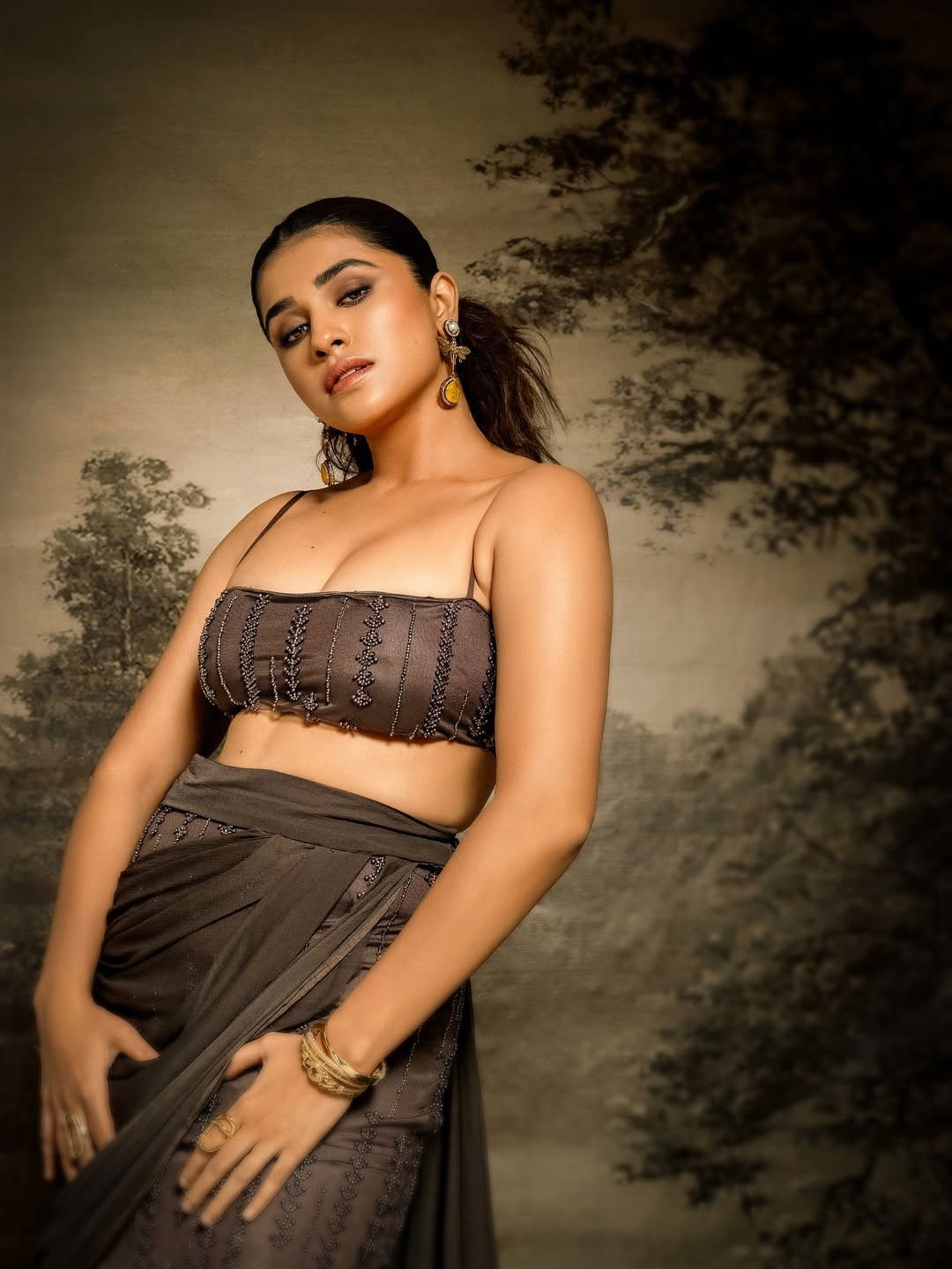 तुम हुस्न परी, तुम जाने जहाँ, तुम सबसे हसीं... - Marathi News | तुम हुस्न परी, तुम जाने जहाँ, तुम सबसे हसीं... | Latest Photos at Lokmat.com