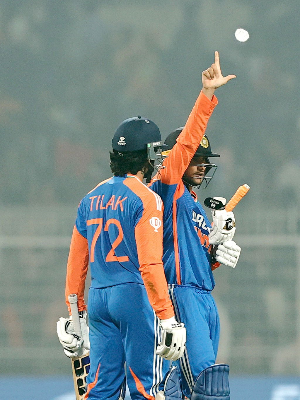 Asia Cup 2025 : टीम इंडियाच्या ताफ्यातून कोण करणार ओपनिंग? २ जागा अन् ५ दावेदार - Marathi News | Asia Cup 2025 : टीम इंडियाच्या ताफ्यातून कोण करणार ओपनिंग? २ जागा अन् ५ दावेदार | Latest Photos at Lokmat.com