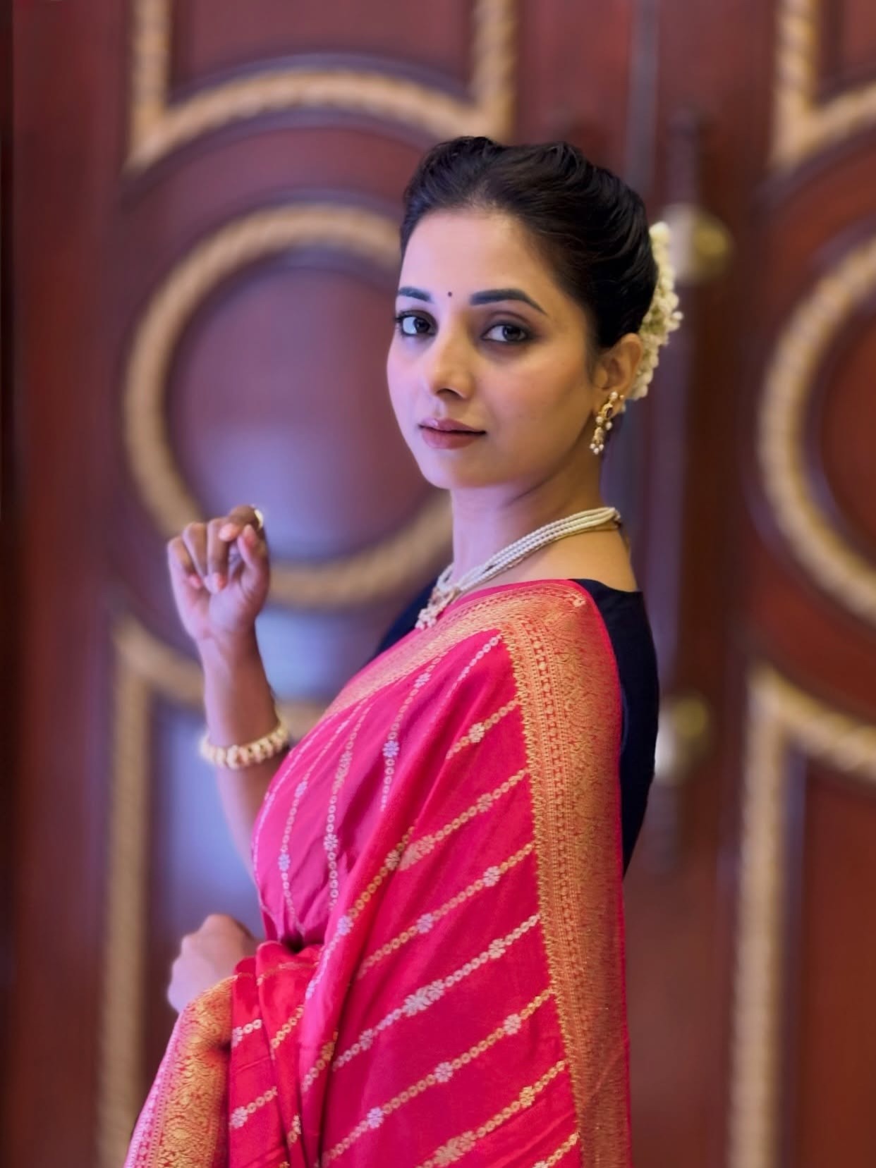 सायली संजीवचं आडनाव माहितीये का? - Marathi News | सायली संजीवचं आडनाव माहितीये का? | Latest Photos at Lokmat.com