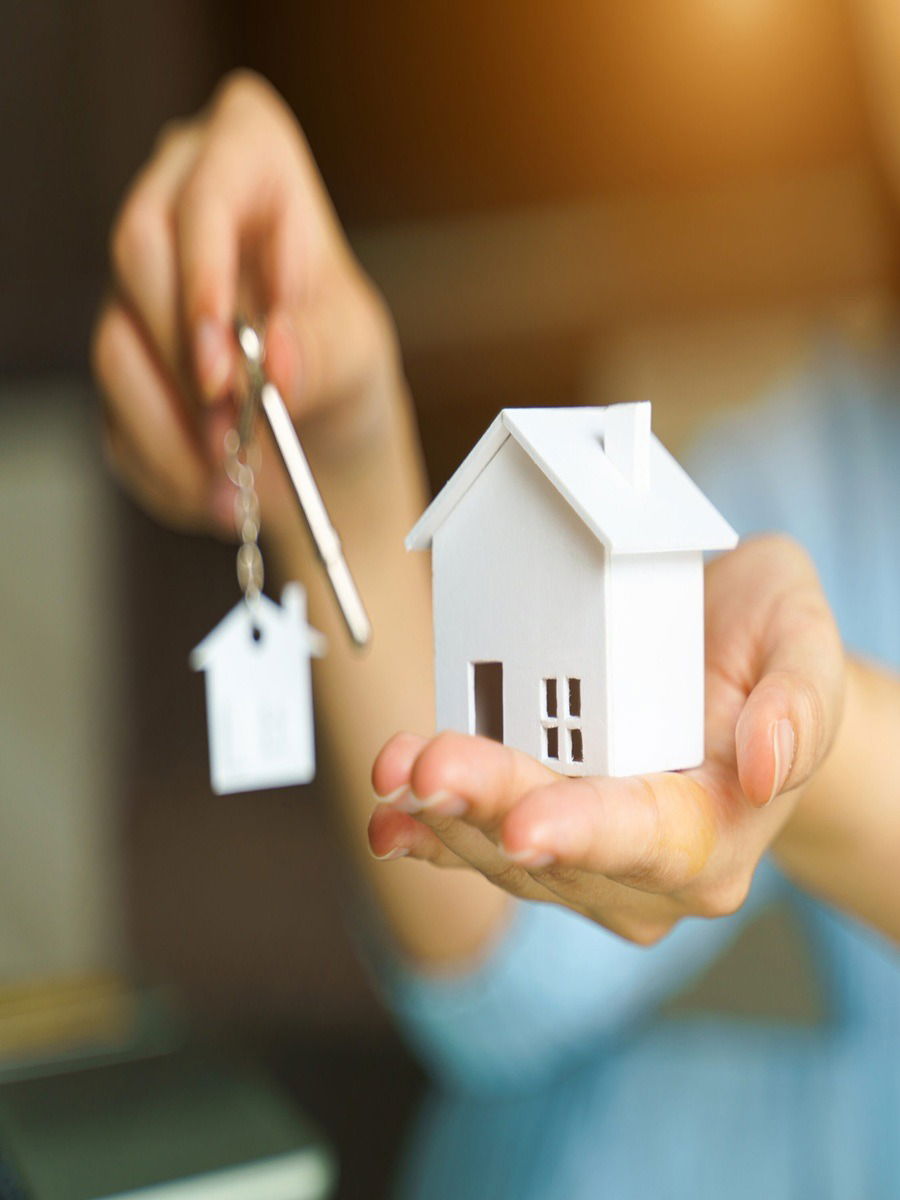 GST कमी होणार असला, तरी तुमचं घर घेण्याचं स्वप्न महागणार! कारण काय? - Marathi News | GST कमी होणार असला, तरी तुमचं घर घेण्याचं स्वप्न महागणार! कारण काय? | Latest Photos at Lokmat.com