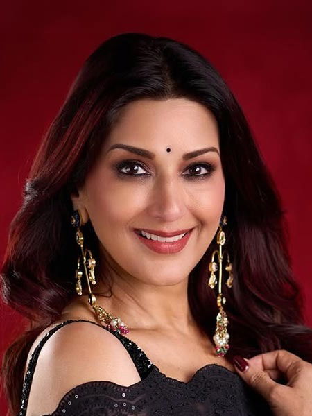 Sonali Bendre: ब्युटी इन ब्लॅक...! - Marathi News | Sonali Bendre: ब्युटी इन ब्लॅक...! | Latest Photos at Lokmat.com