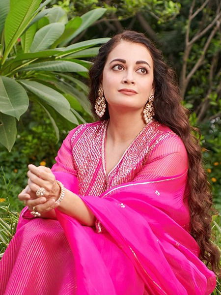 रूप पाहून वयही कळेना! - Marathi News | रूप पाहून वयही कळेना! | Latest Photos at Lokmat.com