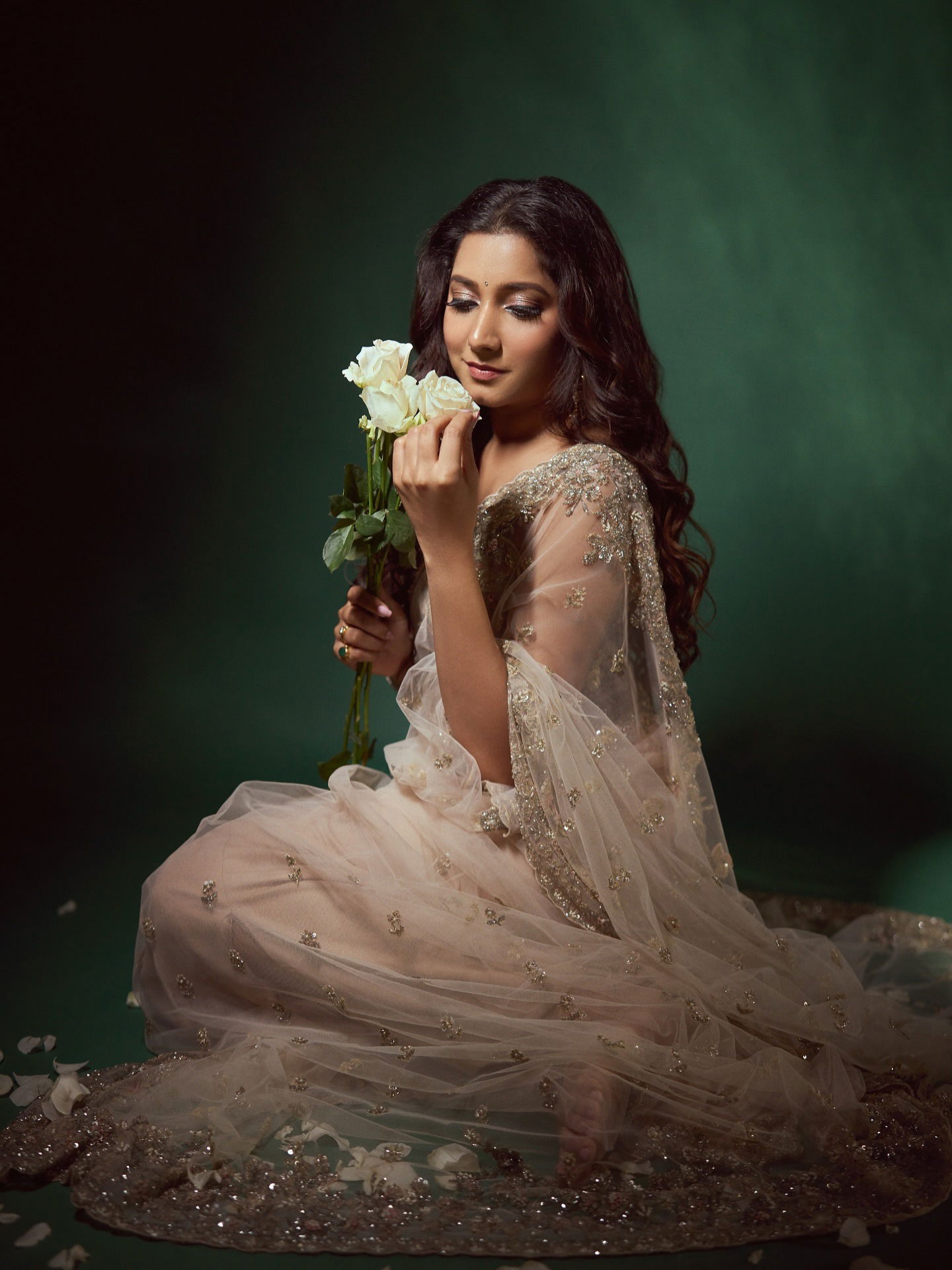 गौरी नलावडेचं शिक्षण ऐकून थक्कच व्हाल - Marathi News | गौरी नलावडेचं शिक्षण ऐकून थक्कच व्हाल | Latest Photos at Lokmat.com