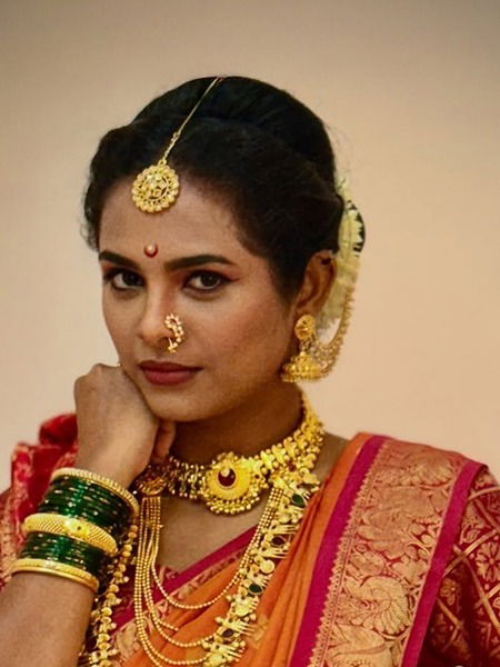 नजर कट्यार ही अशी धारदार, कशी वार करे आरपार! - Marathi News | नजर कट्यार ही अशी धारदार, कशी वार करे आरपार! | Latest Photos at Lokmat.com