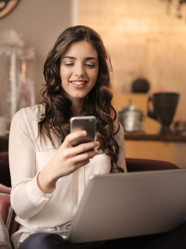 घरबसल्या कमाईचे ८ सोपे मार्ग! विद्यार्थी, गृहिणींसाठी खास - Marathi News | घरबसल्या कमाईचे ८ सोपे मार्ग! विद्यार्थी, गृहिणींसाठी खास | Latest Photos at Lokmat.com