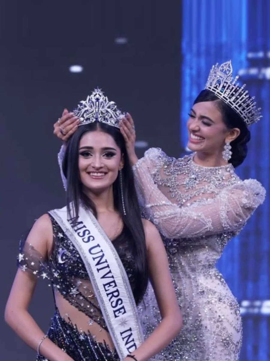 Miss Universe India स्टार ग्लॅमरस मनिका! - Marathi News | Miss Universe India स्टार ग्लॅमरस मनिका! | Latest Photos at Lokmat.com