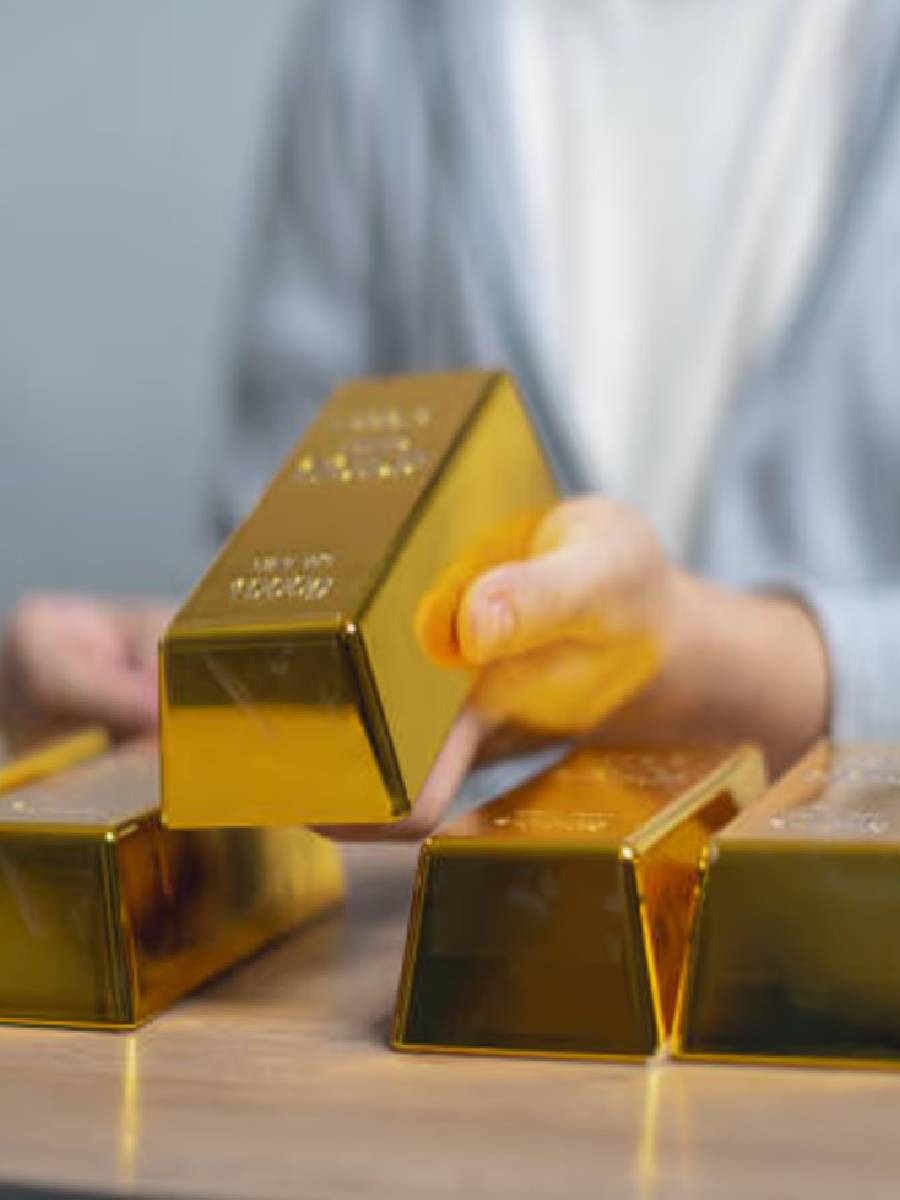 परदेशातून सोने आणण्यासाठी काय कायदा आहे? - Marathi News | परदेशातून सोने आणण्यासाठी काय कायदा आहे? | Latest Photos at Lokmat.com