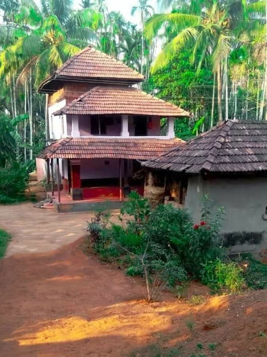 वास्तूची दृष्ट कधी आणि कशी काढावी? - Marathi News | वास्तूची दृष्ट कधी आणि कशी काढावी? | Latest Photos at Lokmat.com