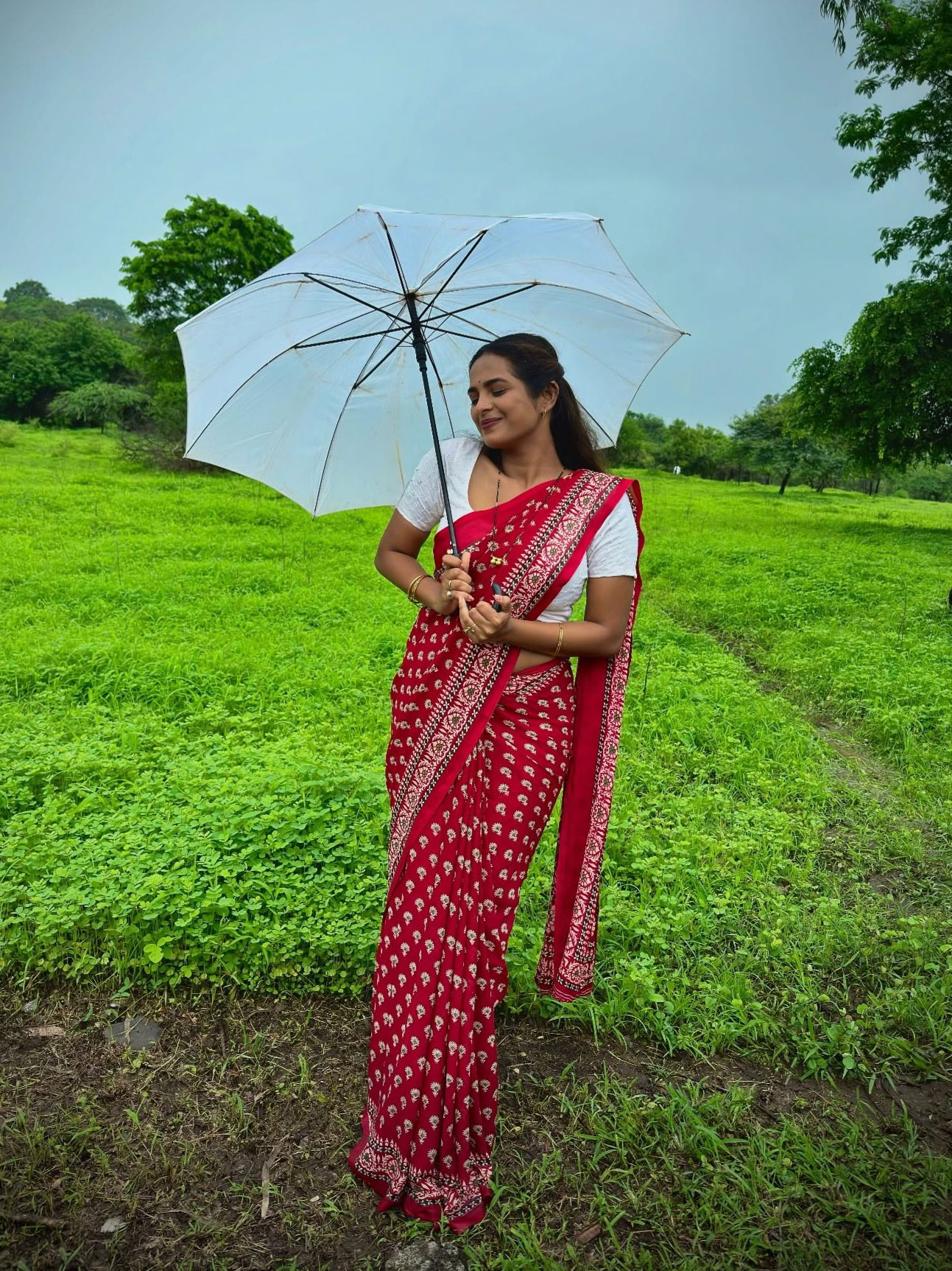 मन रानात गेलं गं... - Marathi News | मन रानात गेलं गं... | Latest Photos at Lokmat.com