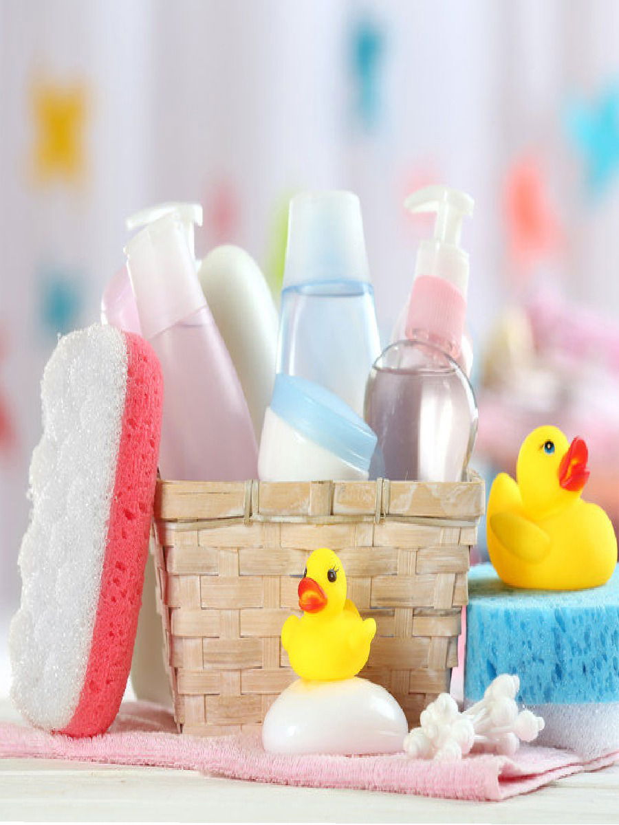 तुम्ही सुद्धा बेबी प्रोडक्ट वापरता का? बाळासाठी सेफ पण तुमच्यासाठी आहेत ते घातक - Marathi News | तुम्ही सुद्धा बेबी प्रोडक्ट वापरता का? बाळासाठी सेफ पण तुमच्यासाठी आहेत ते घातक | Latest Photos at Lokmat.com