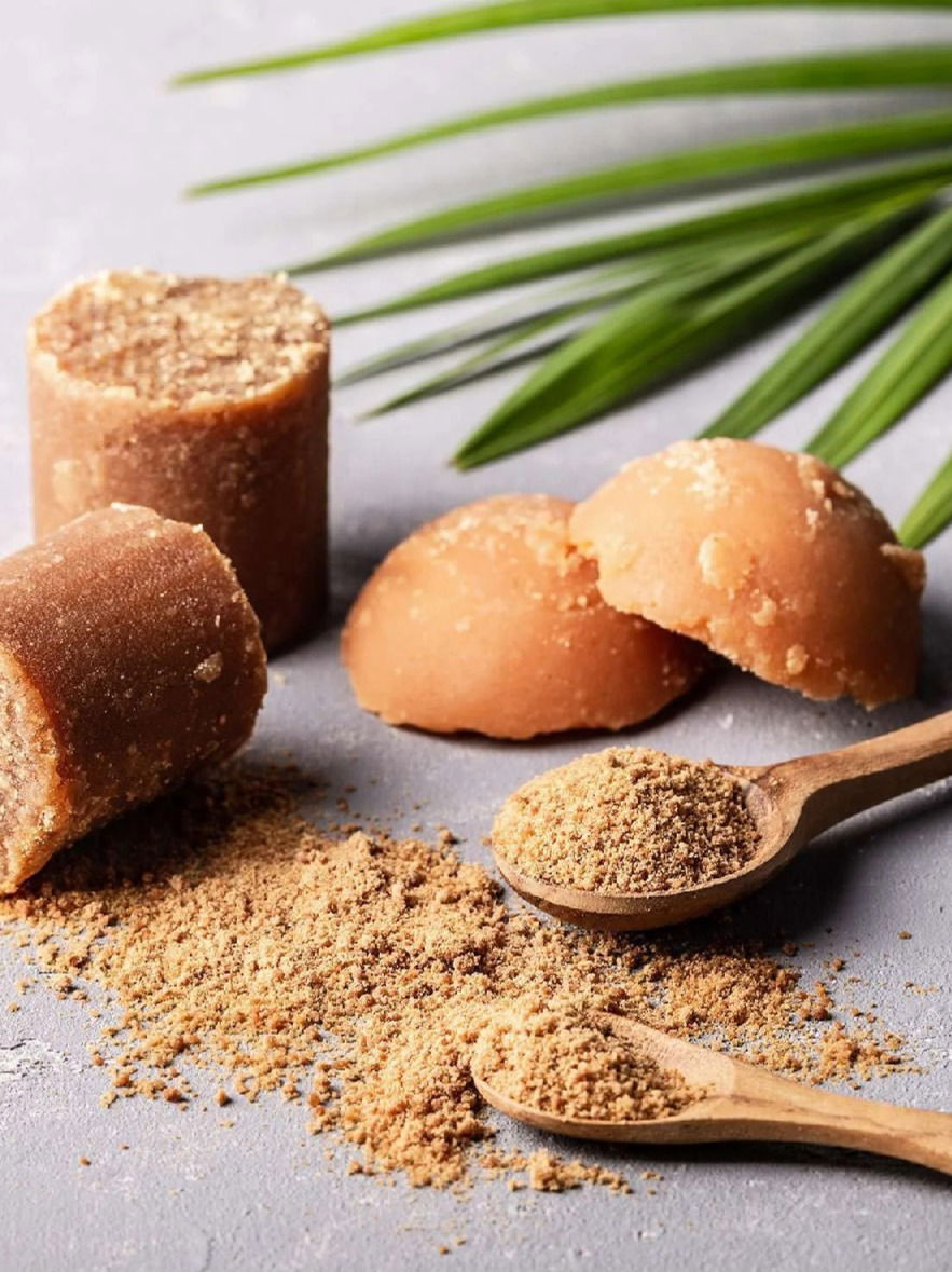 डब्यात ठेवलेल्या गुळाला पाणी सुटतंय? फॉलो करा टिप्स - Marathi News | डब्यात ठेवलेल्या गुळाला पाणी सुटतंय? फॉलो करा टिप्स | Latest Photos at Lokmat.com