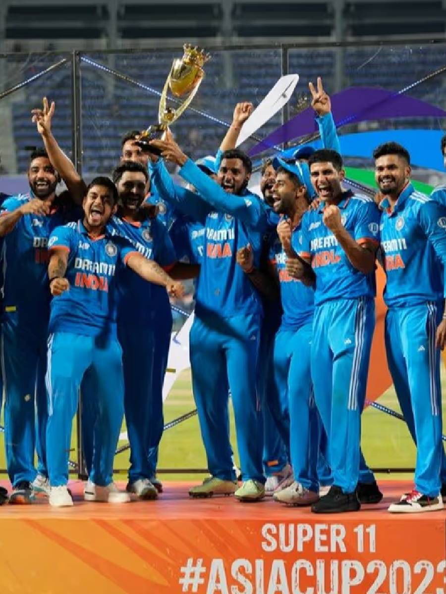 आशिया कपमध्ये सर्वाधिक विकेट्स घेणारे हे 9 गोलंदाज - Marathi News | आशिया कपमध्ये सर्वाधिक विकेट्स घेणारे हे 9 गोलंदाज | Latest Photos at Lokmat.com