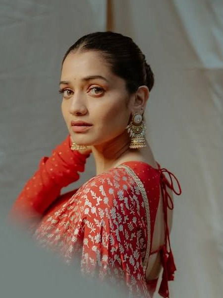 हृता दुर्गुळेची पहिली मालिका कोणती? - Marathi News | हृता दुर्गुळेची पहिली मालिका कोणती? | Latest Photos at Lokmat.com