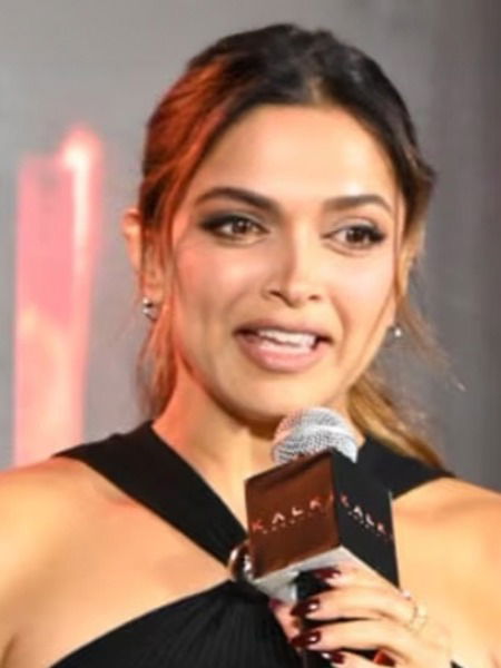 प्रेग्नंन्सीतही सिनेमाचे शूटिंग करणाऱ्या ८ अभिनेत्री... - Marathi News | प्रेग्नंन्सीतही सिनेमाचे शूटिंग करणाऱ्या ८ अभिनेत्री... | Latest Photos at Lokmat.com