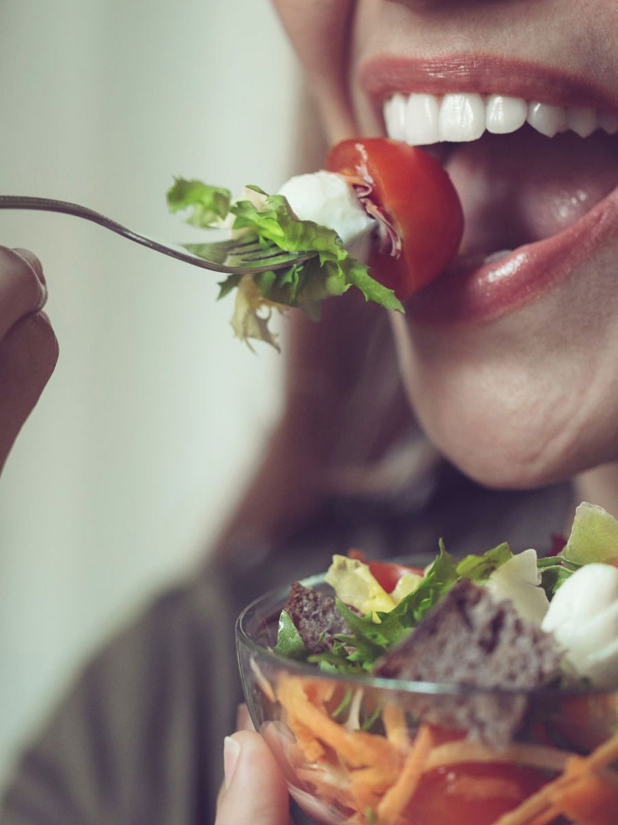 काेणत्या पद्धतीच्या जेवणामुळे वजन वाढत   - Marathi News | काेणत्या पद्धतीच्या जेवणामुळे वजन वाढत   | Latest Photos at Lokmat.com