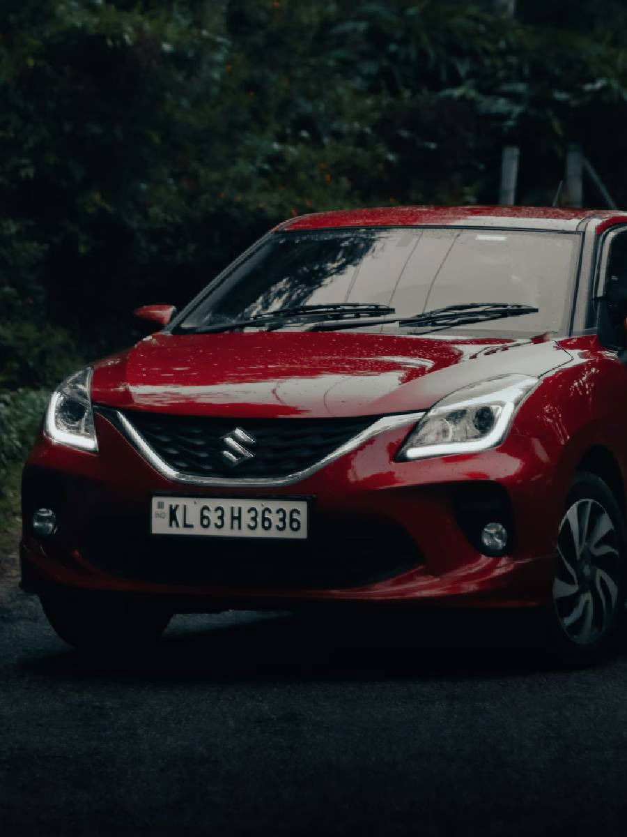 अल्टो, स्विफ्ट सारख्या गाड्या आता इतक्या स्वस्त झाल्या - Marathi News | अल्टो, स्विफ्ट सारख्या गाड्या आता इतक्या स्वस्त झाल्या | Latest Photos at Lokmat.com