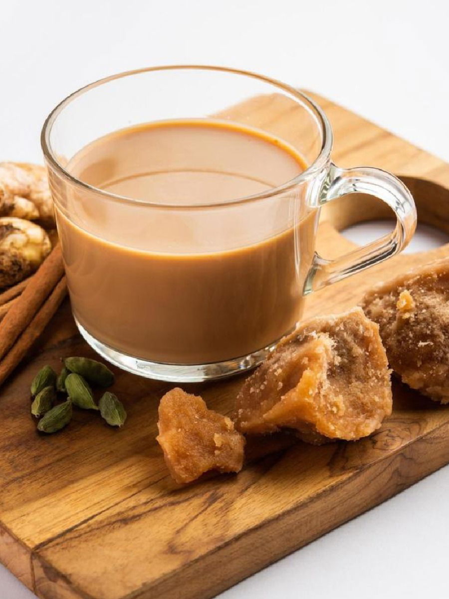 गुळाचा चहा प्याल तर चेहऱ्यावरील ब्लॅकहेड्स होतील दूर - Marathi News | गुळाचा चहा प्याल तर चेहऱ्यावरील ब्लॅकहेड्स होतील दूर | Latest Photos at Lokmat.com