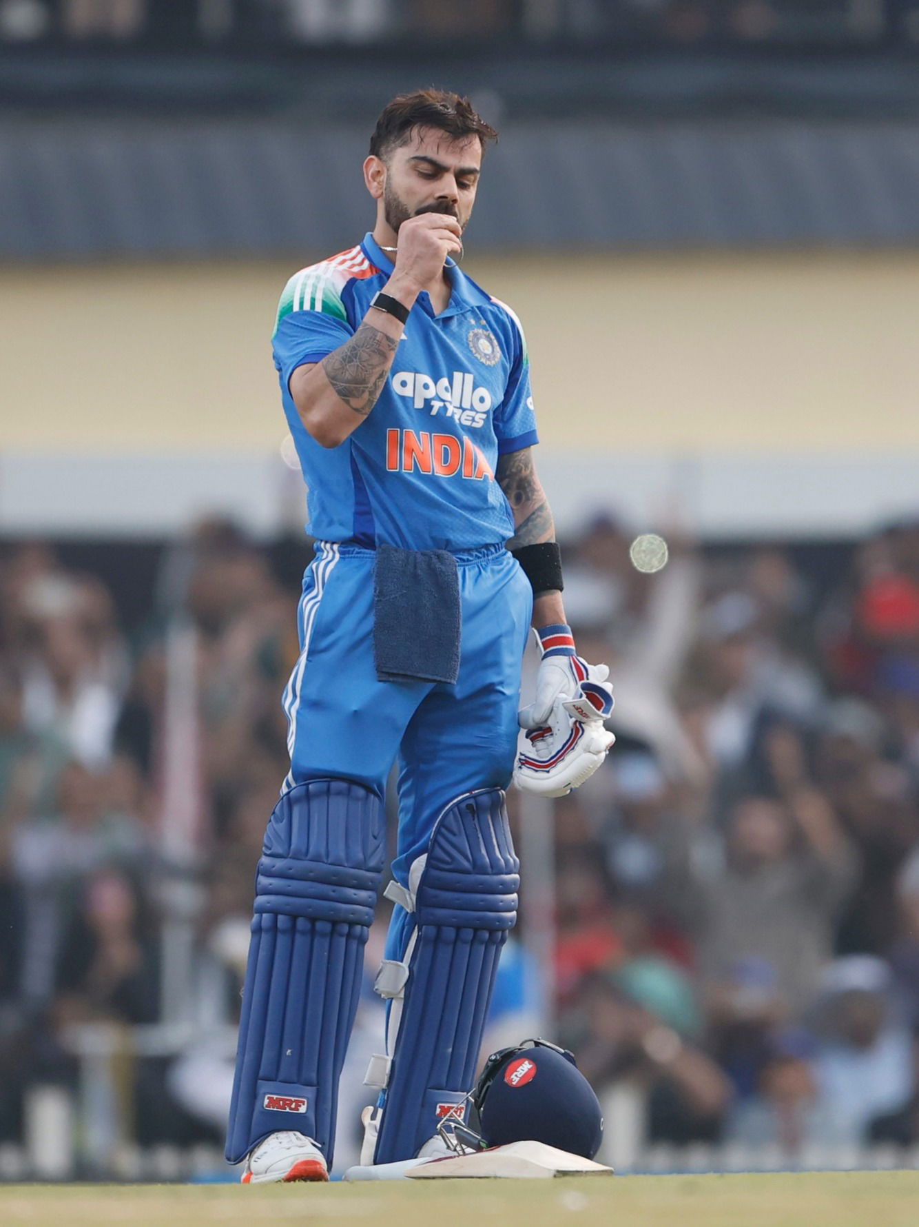 वनडे रेकॉर्ड! सर्वाधिक शतके झळकणाऱ्या टॉप ५ मध्ये ३ भारतीय फलंदाज - Marathi News | वनडे रेकॉर्ड! सर्वाधिक शतके झळकणाऱ्या टॉप ५ मध्ये ३ भारतीय फलंदाज | Latest Photos at Lokmat.com