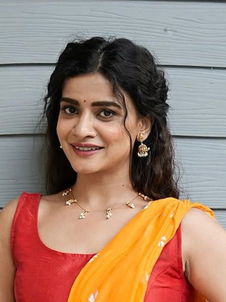 क्या खूब लगती हो, बडी सुंदर दिखती हो..! - Marathi News | क्या खूब लगती हो, बडी सुंदर दिखती हो..! | Latest Photos at Lokmat.com