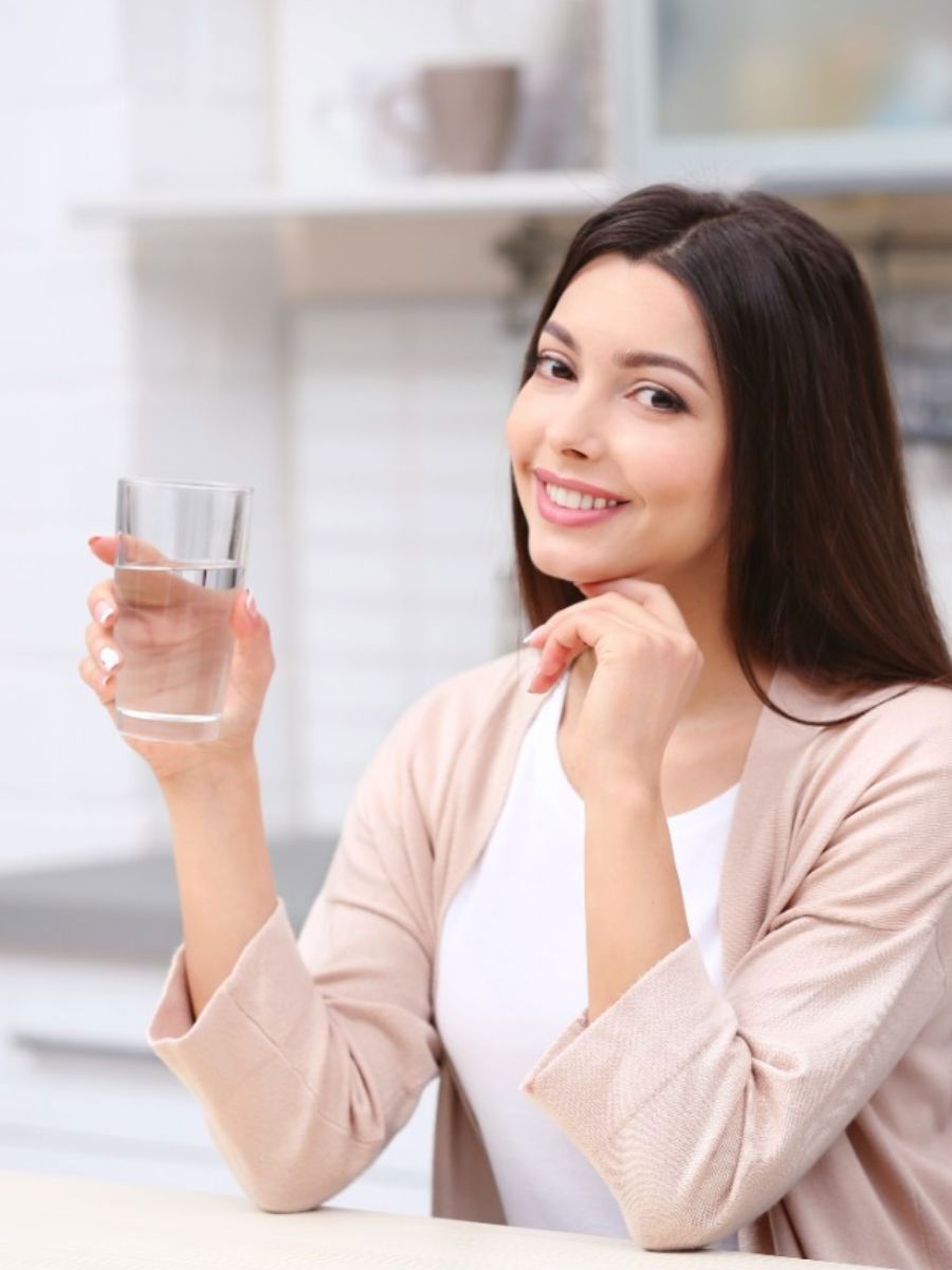 जेवल्यावर पाणी पिणं का मानलं जातं विष? - Marathi News | जेवल्यावर पाणी पिणं का मानलं जातं विष? | Latest Photos at Lokmat.com जेवल्यावर पाणी पिणं का मानलं जातं विष? - Marathi News | जेवल्यावर पाणी पिणं का मानलं जातं विष? | Latest Photos at Lokmat.com