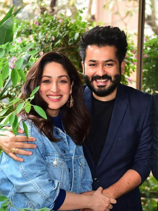 'त्या' एका कृतीमुळे यामी गौतम आदित्य धरच्या पडली प्रेमात! - Marathi News | 'त्या' एका कृतीमुळे यामी गौतम आदित्य धरच्या पडली प्रेमात! | Latest Photos at Lokmat.com