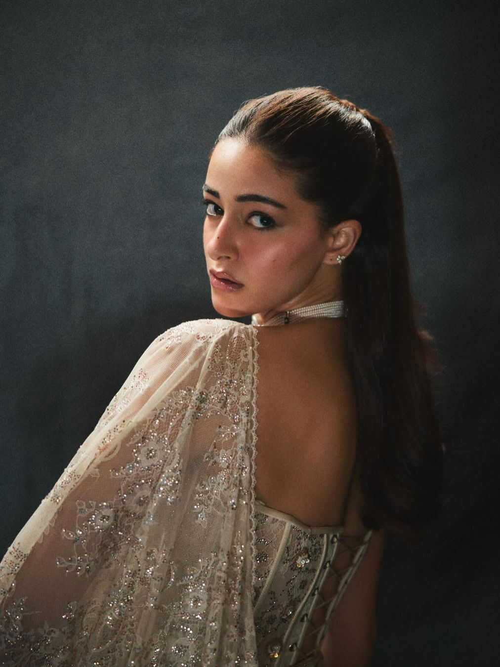 अनन्या पांडेचा ग्लॅमरस अवतार! - Marathi News | अनन्या पांडेचा ग्लॅमरस अवतार! | Latest Photos at Lokmat.com