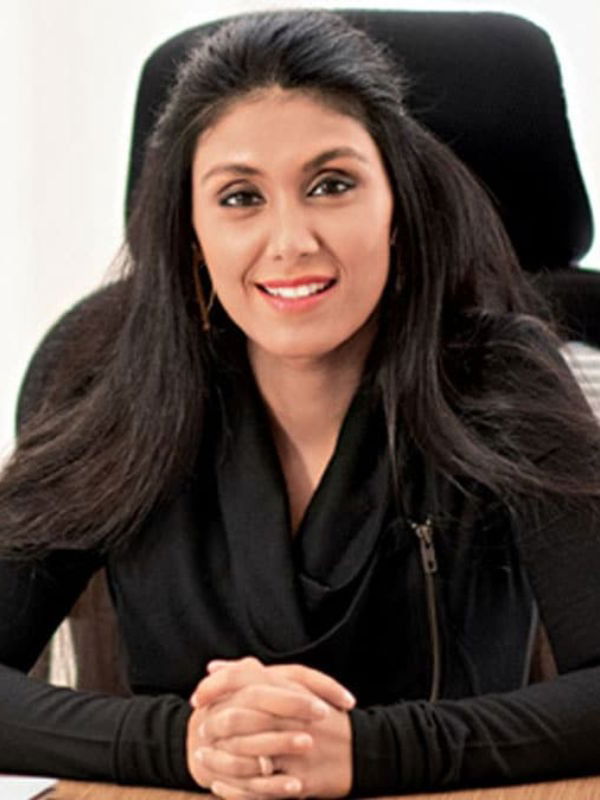 देशातील सर्वात श्रीमंत महिला कोण? - Marathi News | देशातील सर्वात श्रीमंत महिला कोण? | Latest Photos at Lokmat.com