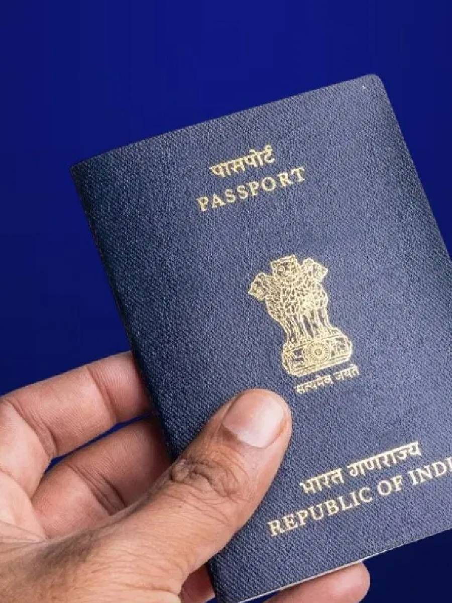 घरी बसून ई-पासपोर्ट कसा बनवायचा, जाणून घ्या सोपी पद्धत - Marathi News | घरी बसून ई-पासपोर्ट कसा बनवायचा, जाणून घ्या सोपी पद्धत | Latest Photos at Lokmat.com